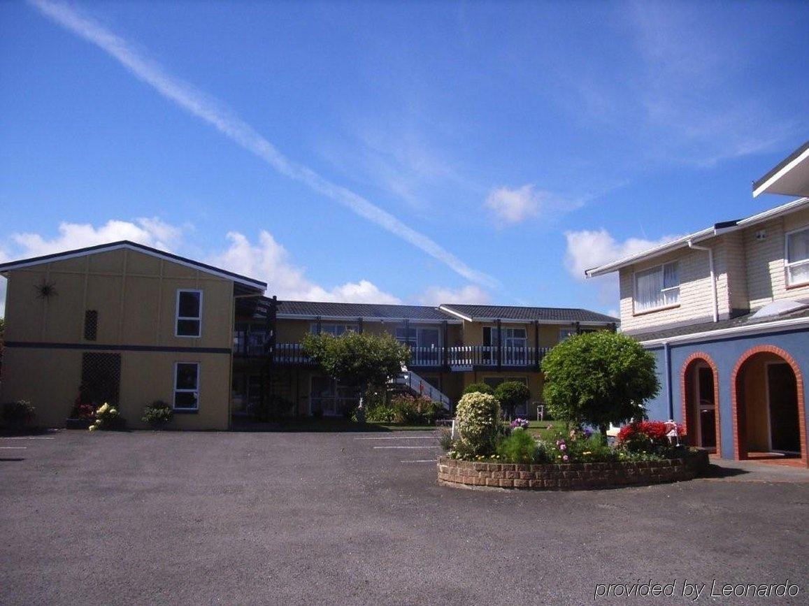马鞍和苏尔基汽车旅馆 新普利茅斯 外观 照片